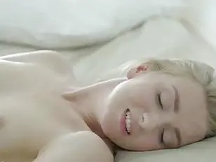 308px x 232px - Solo blonde - porn videos @ Sunporno