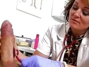Doctor handjob - porn videos @ Sunporno