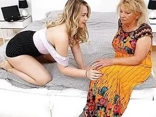 Hairy Mature Moms Lesbian - Hairy mature lesbian - porn videos @ Sunporno