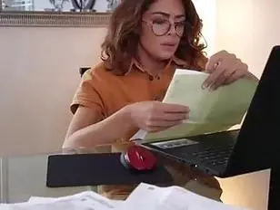 Latina Secretary Fucked - Latina money fuck - porn videos @ Sunporno