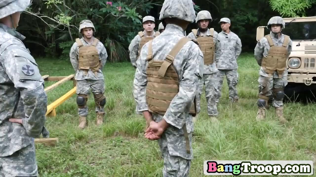 Soldier dude fucking his wife hard