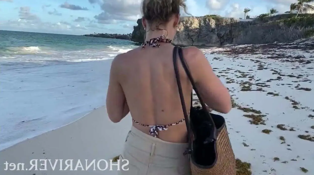 Sex on the beach - Big Ass Young Blonde blowjob and fucking