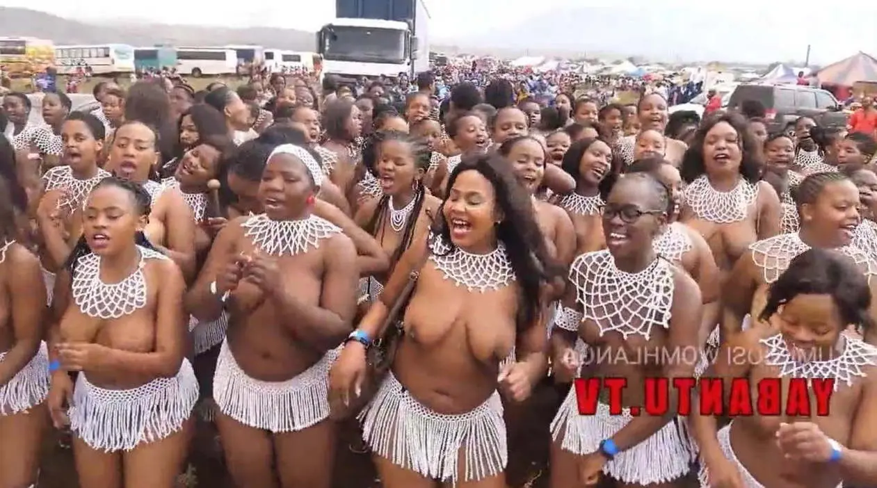 Busty topless South African Zulu girls during Reed Rance picture
