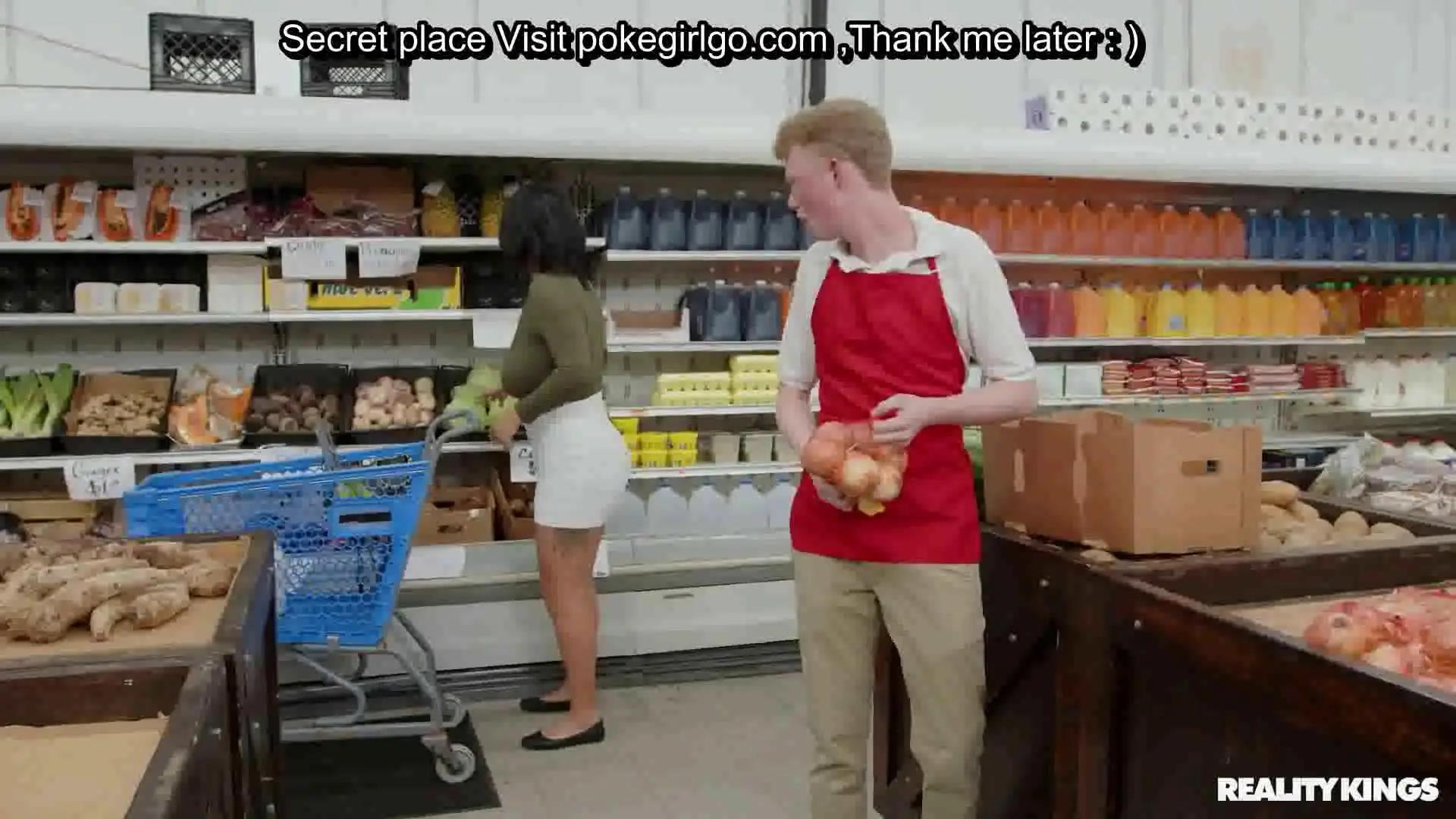 1920px x 1080px - MILF Gets Grocery Store Dick - Sunporno