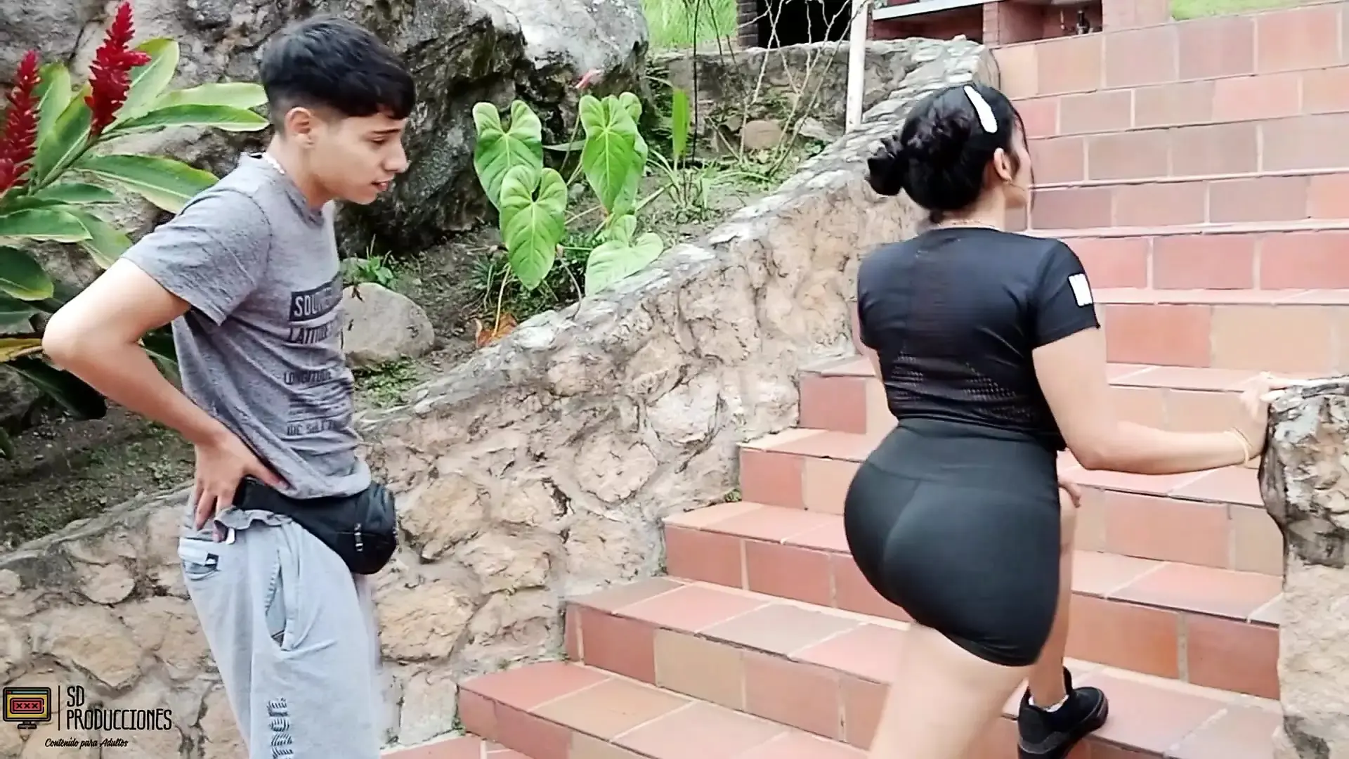 Horny Hispanic Girl Tumblr - Latina with a big ass reaches a good agreement with her trainer and the  very horny guy fucks her rich pussy - In Spanish - Sunporno